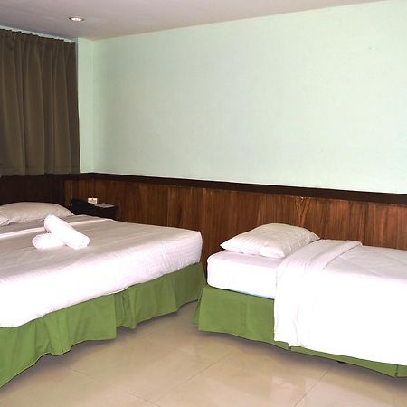 Alu Hotel Davao City Esterno foto