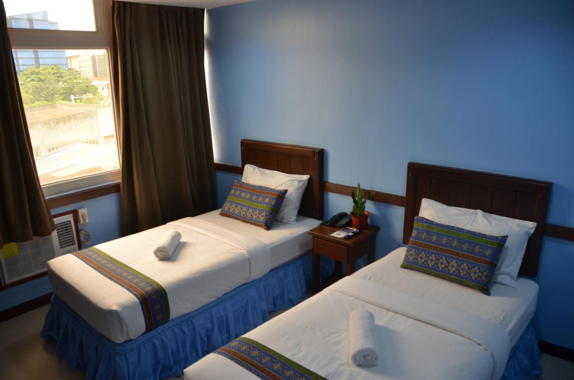 Alu Hotel Davao City Esterno foto