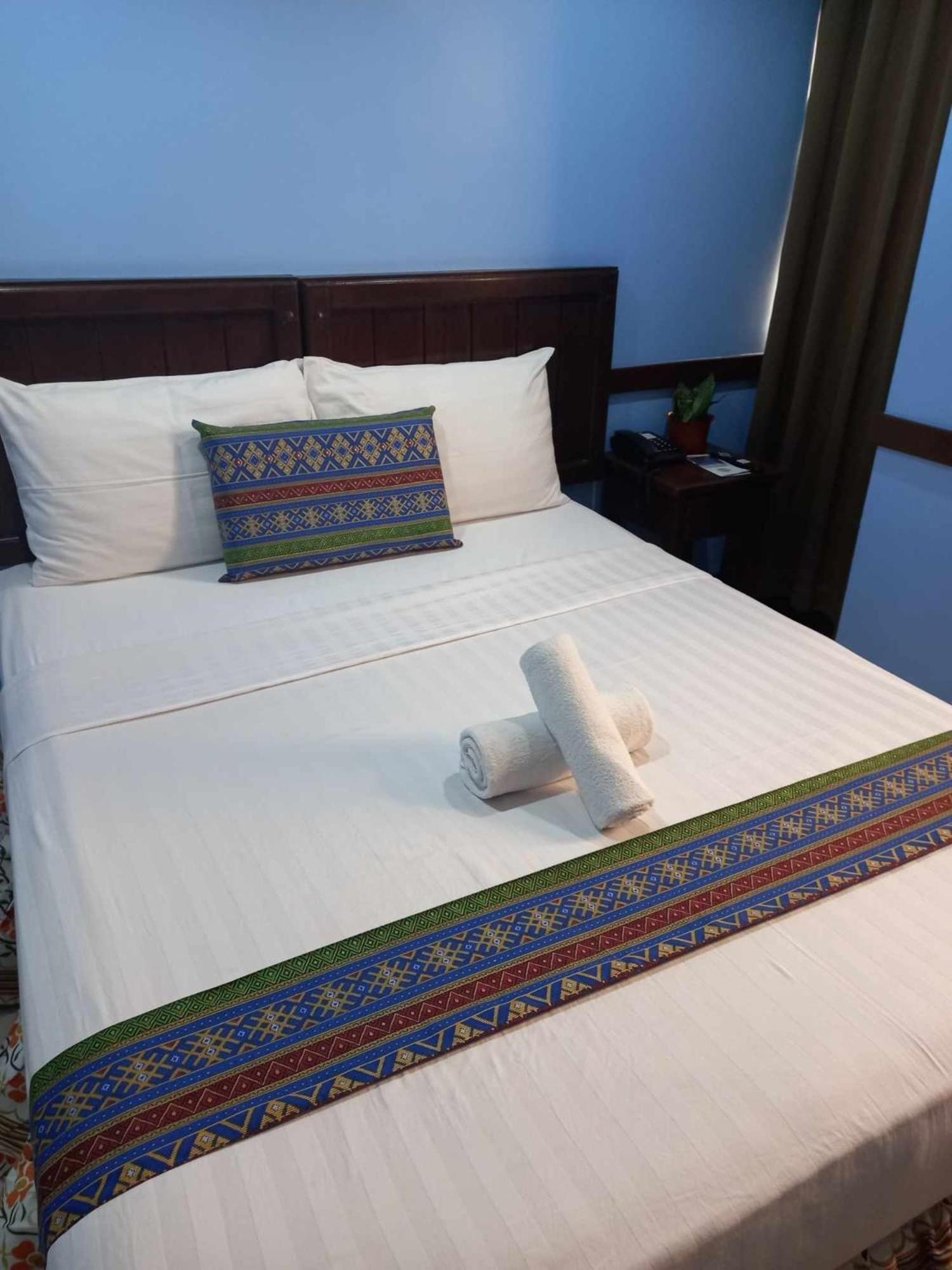 Alu Hotel Davao City Esterno foto