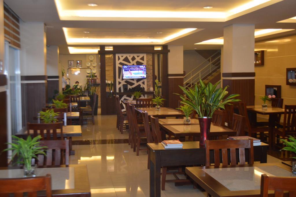 Alu Hotel Davao City Esterno foto