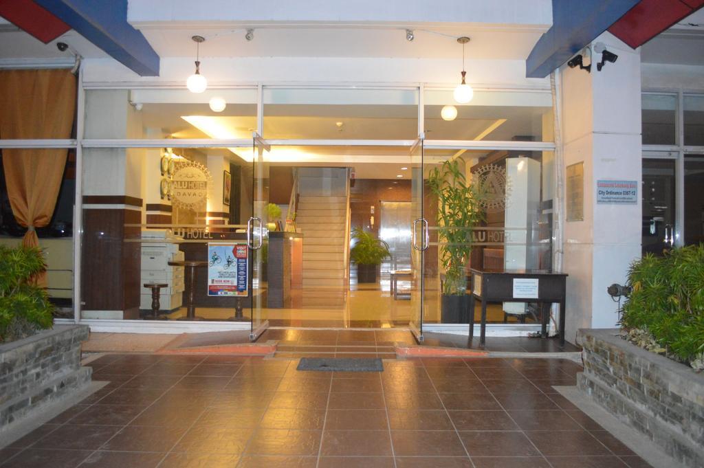 Alu Hotel Davao City Esterno foto