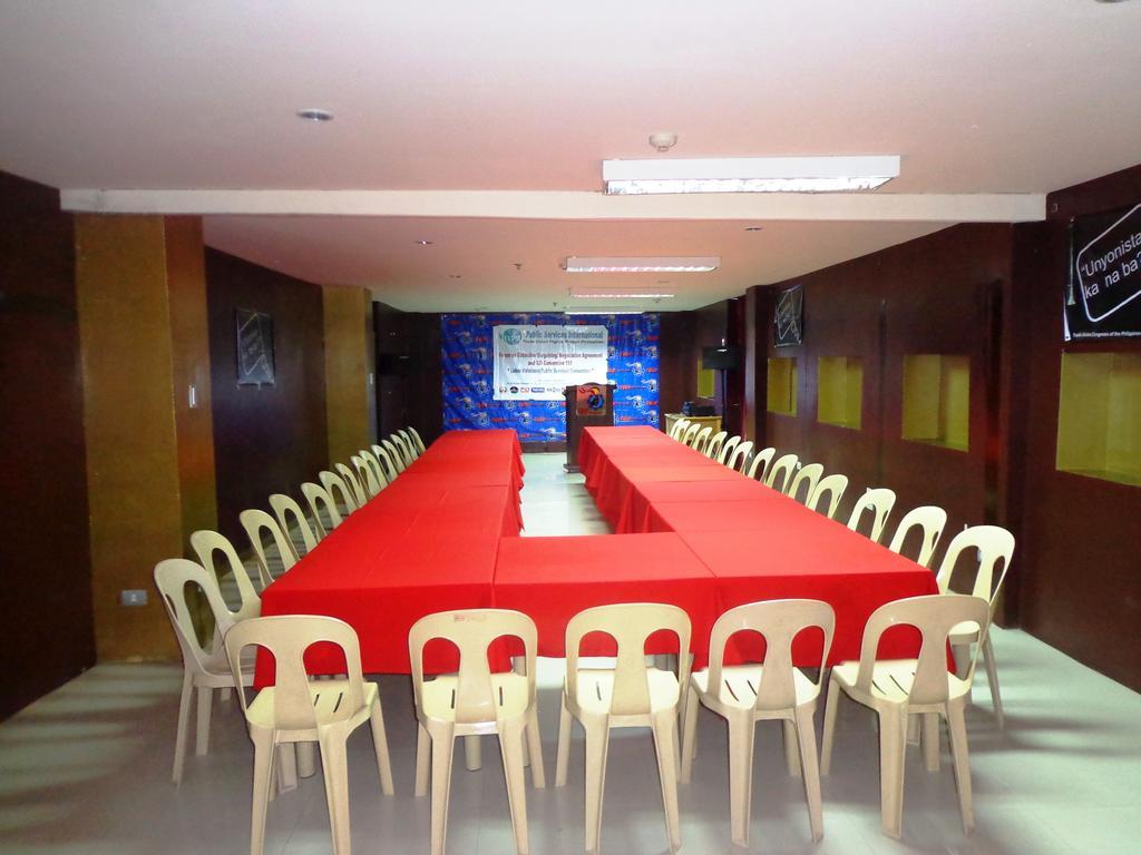 Alu Hotel Davao City Esterno foto