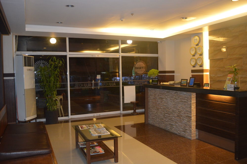Alu Hotel Davao City Esterno foto