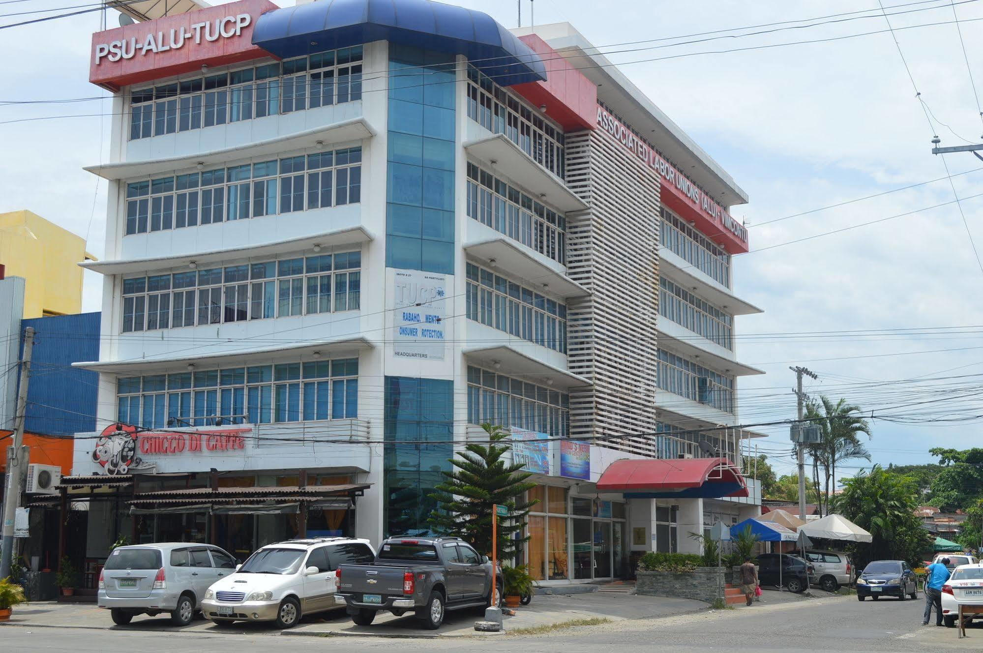 Alu Hotel Davao City Esterno foto
