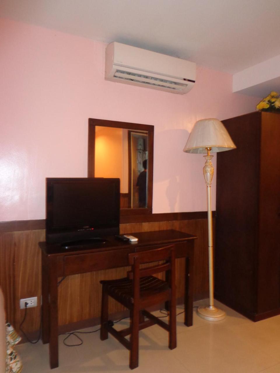 Alu Hotel Davao City Esterno foto